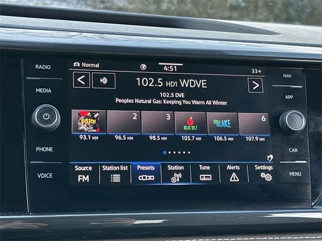 Thumbnail: 2022 Volkswagen Taos - 11