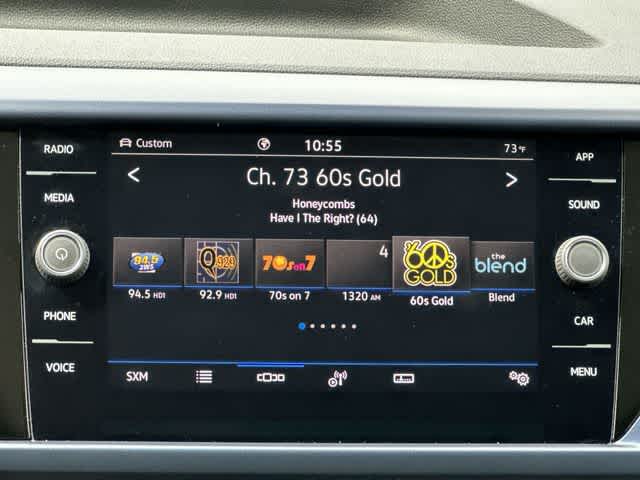 Thumbnail: 2023 Volkswagen Taos - 12