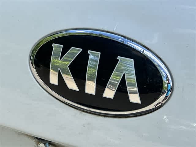 2015 Kia Sorento LX 22