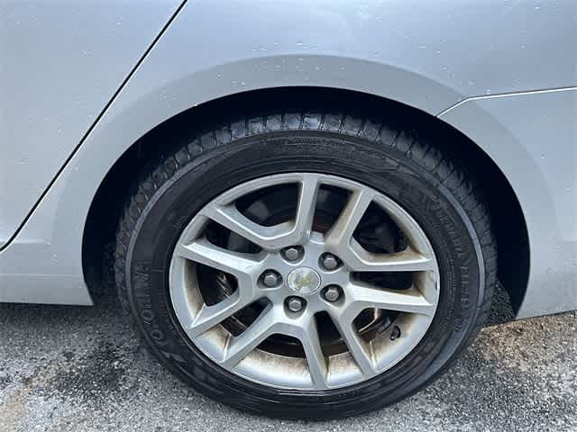 Thumbnail: 2013 Chevrolet Malibu - 5