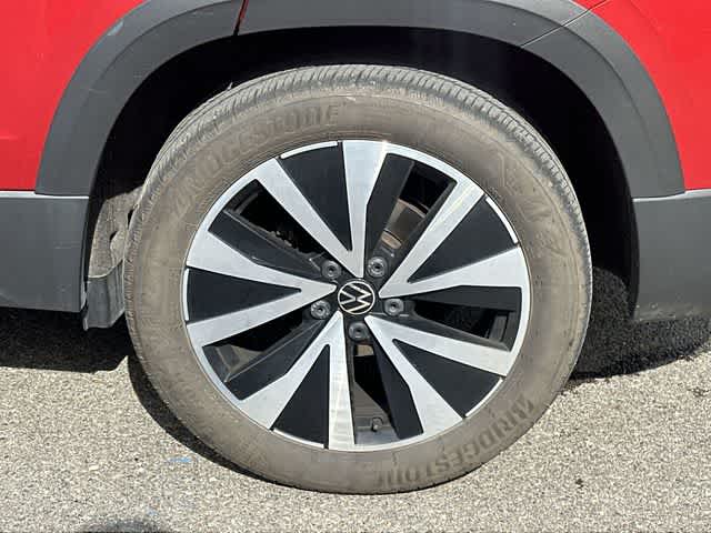 Thumbnail: 2023 Volkswagen Taos - 5