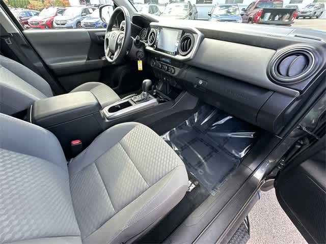 Thumbnail: 2022 Toyota Tacoma - 18