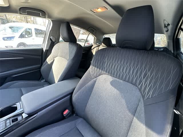 Thumbnail: 2025 Toyota Camry - 15