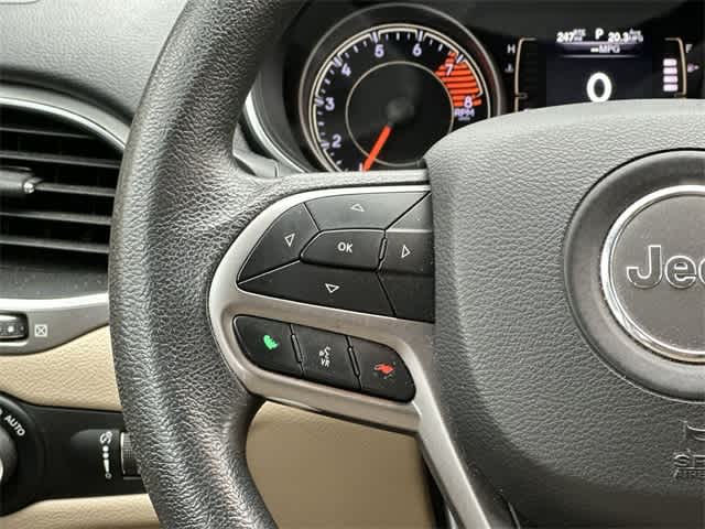 Thumbnail: 2019 Jeep Cherokee - 8