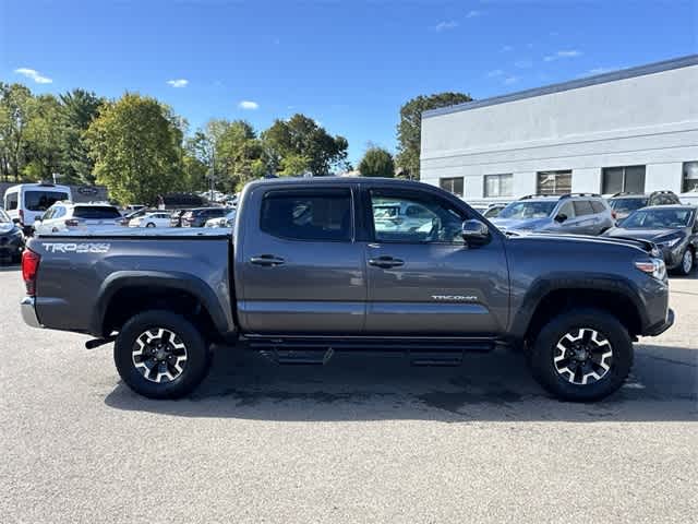 2018 Toyota Tacoma TRD V6 photo 2
