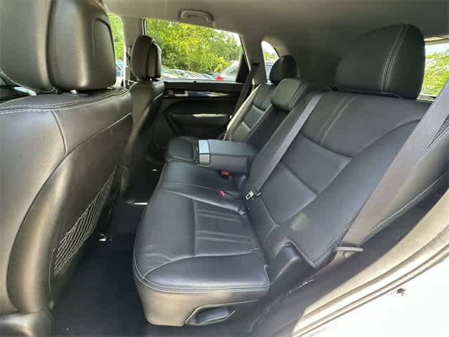 2015 Kia Sorento LX 14