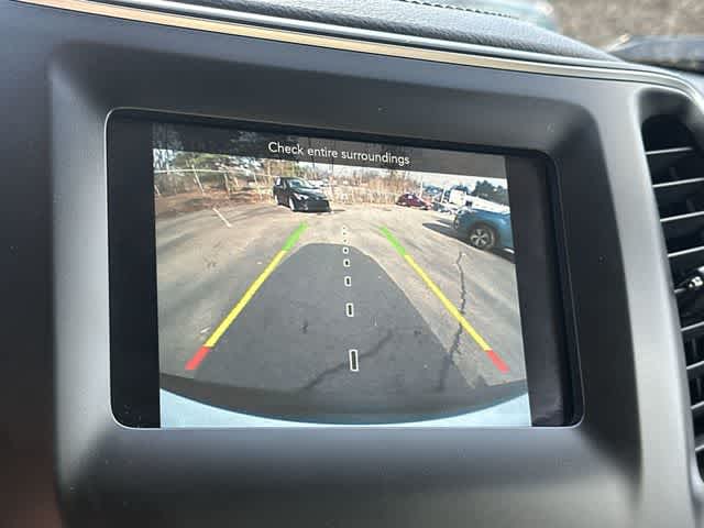 Thumbnail: 2019 Jeep Cherokee - 12