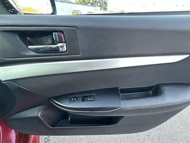 Thumbnail: 2010 Subaru Legacy - 16