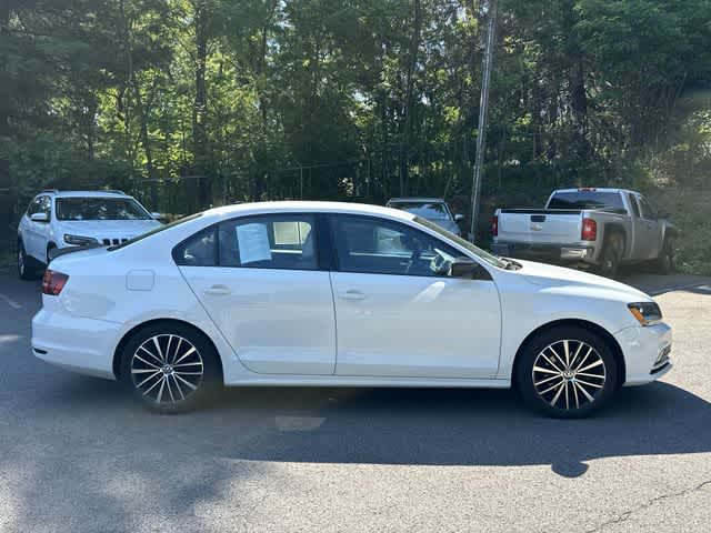 Thumbnail: 2017 Volkswagen Jetta - 2