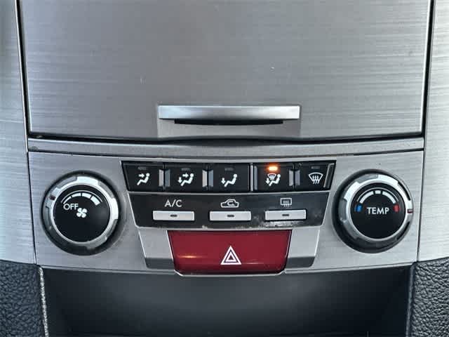 Thumbnail: 2010 Subaru Legacy - 11