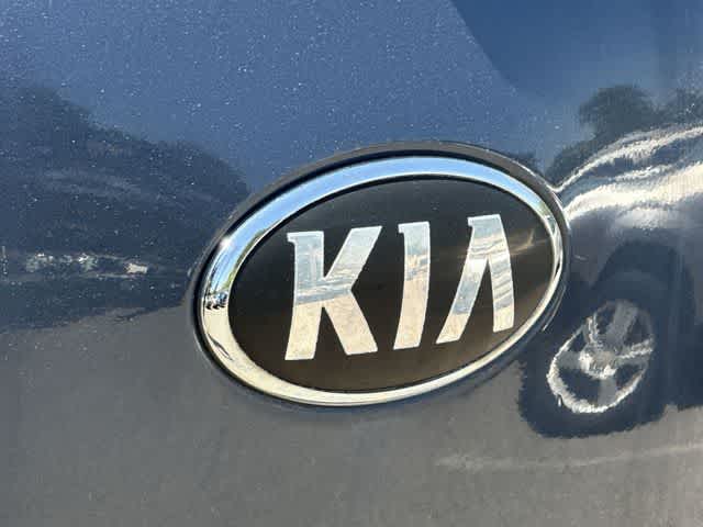 Thumbnail: 2013 Kia Sportage - 21