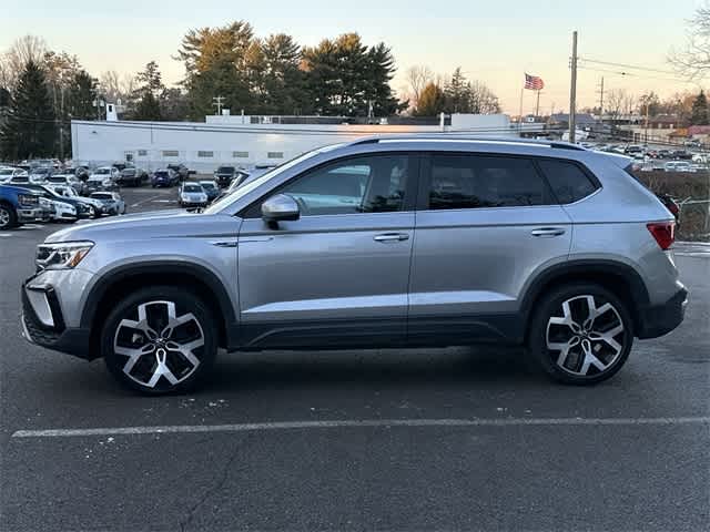 Thumbnail: 2022 Volkswagen Taos - 2