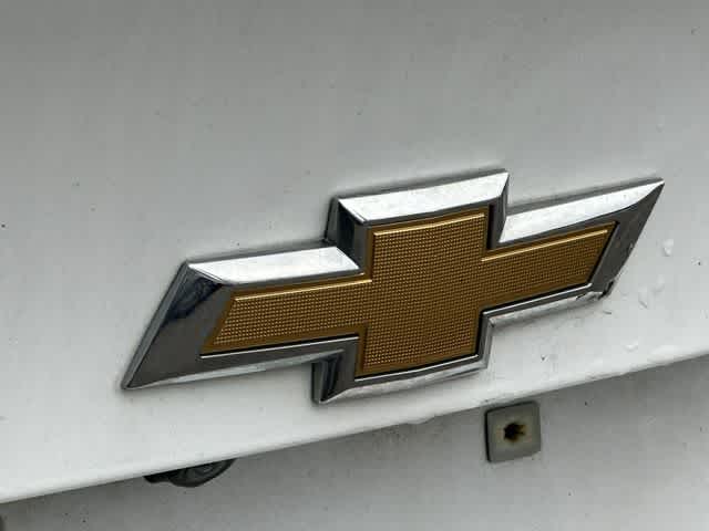 Thumbnail: 2017 Chevrolet Malibu - 16