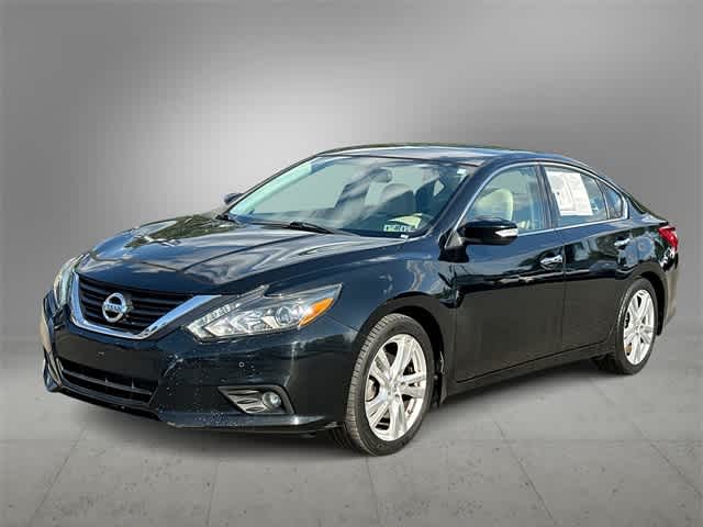 Thumbnail: 2017 Nissan Altima - 1
