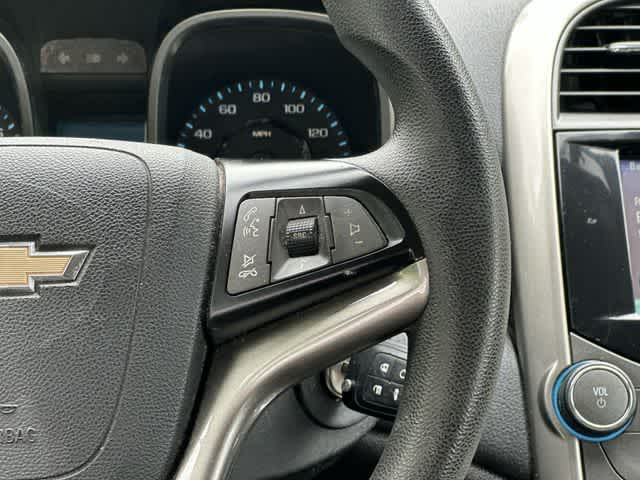 Thumbnail: 2013 Chevrolet Malibu - 10