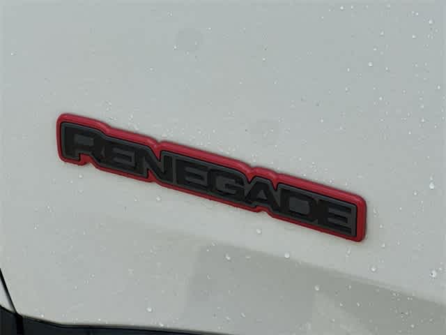 Thumbnail: 2017 Jeep Renegade - 27