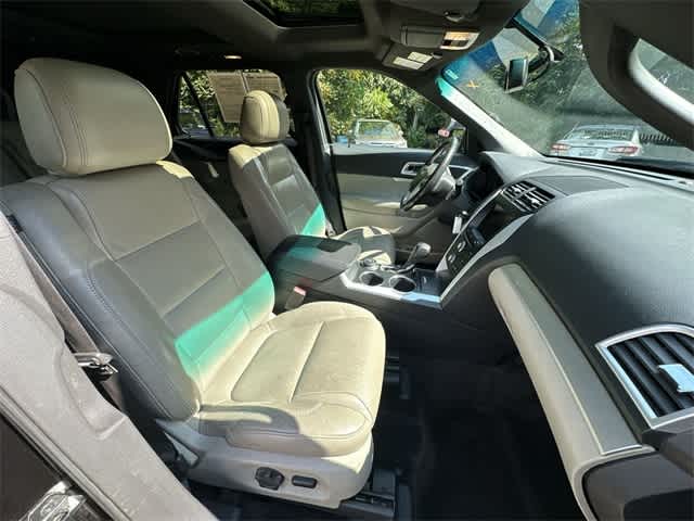 Thumbnail: 2013 Ford Explorer - 23