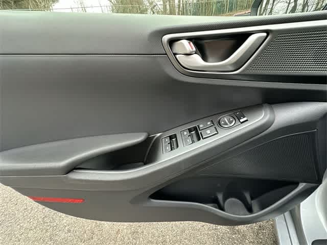 Thumbnail: 2022 Hyundai Ioniq - 16