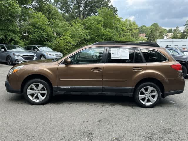 2013 Subaru Outback Premium 2