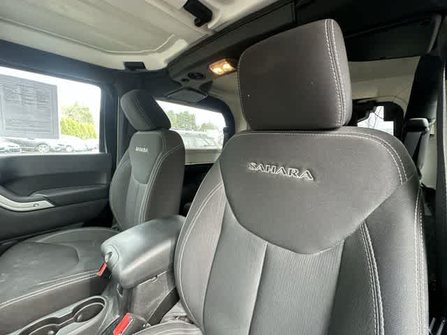 Thumbnail: 2016 Jeep Wrangler - 12