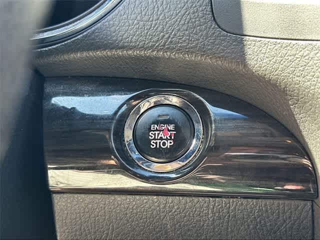 Thumbnail: 2012 Kia Sorento - 10