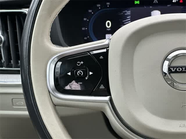 Thumbnail: 2024 Volvo S60 - 9