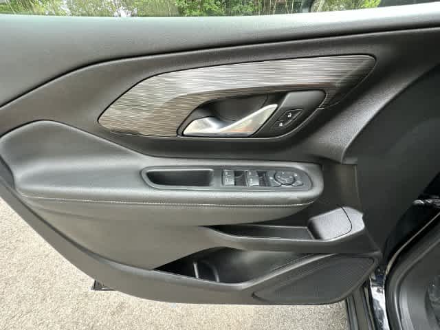 2024 GMC Terrain SLE - Photo 17