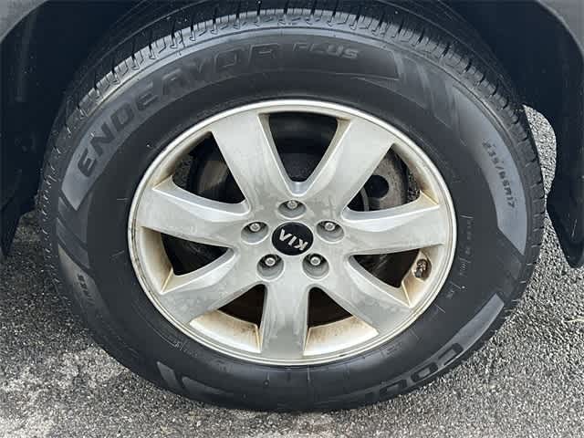Thumbnail: 2011 Kia Sorento - 5