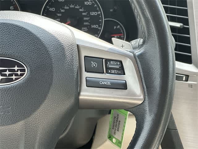 2013 Subaru Outback Premium 9