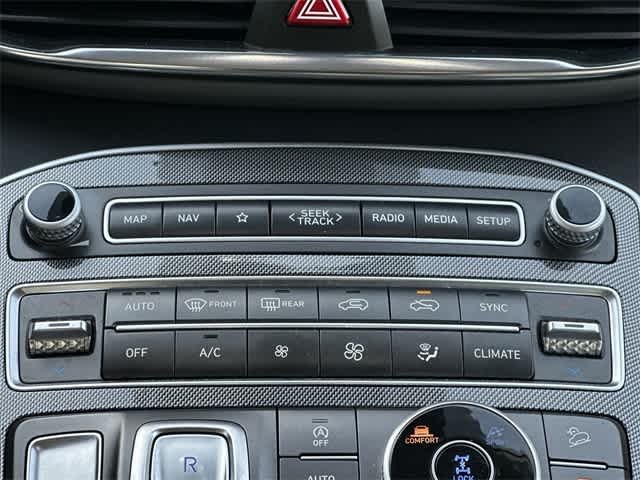 Thumbnail: 2023 Hyundai Santa Fe - 17