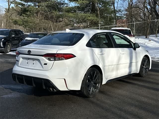 Thumbnail: 2023 Toyota Corolla - 31