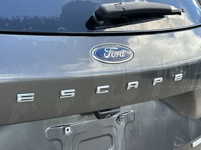 Thumbnail: 2020 Ford Escape - 18
