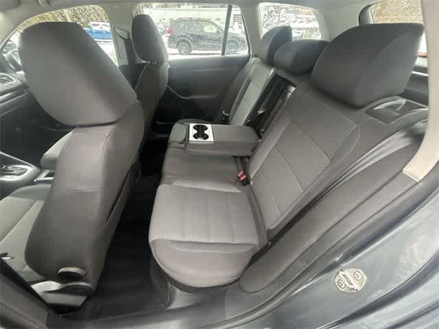 Thumbnail: 2012 Volkswagen Jetta - 12