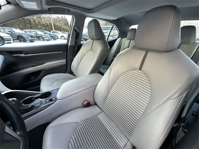 Thumbnail: 2023 Toyota Camry - 16