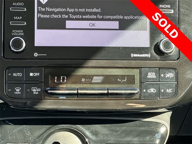 Thumbnail: 2022 Toyota Prius - 14