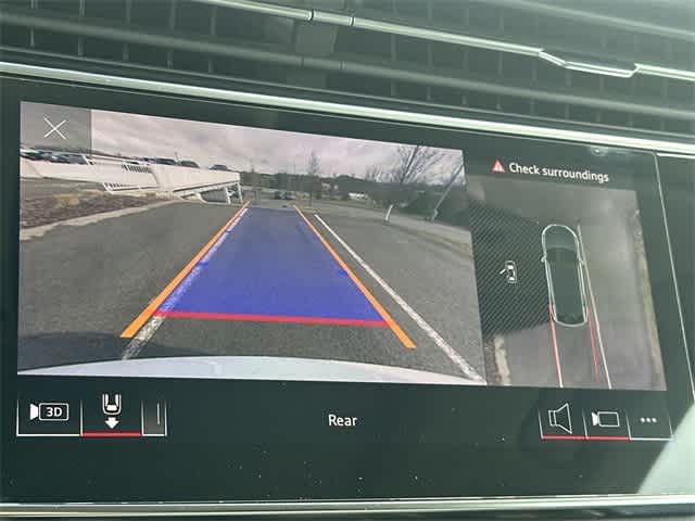 Thumbnail: 2023 Audi Q8 - 15