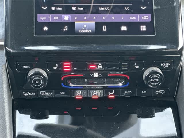 Thumbnail: 2023 Jeep Grand Cherokee - 16