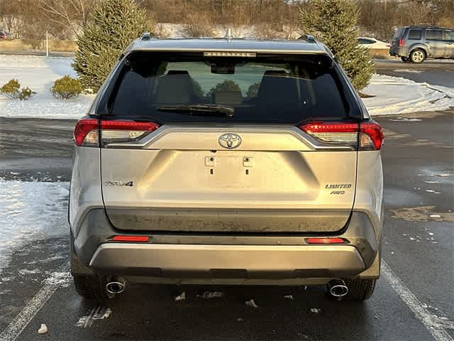 Thumbnail: 2019 Toyota RAV4 - 4
