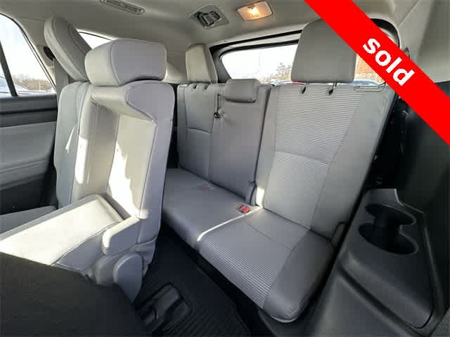 Thumbnail: 2021 Toyota Highlander - 18