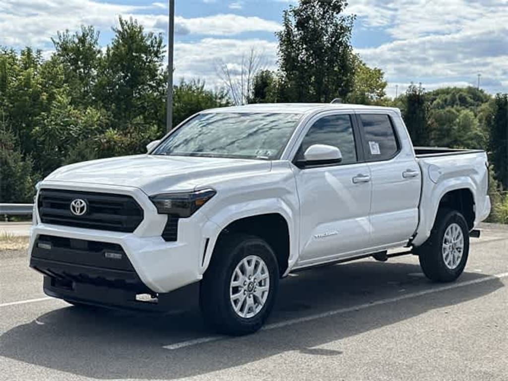 New 2025 Toyota Tacoma SR5 Truck Double Cab