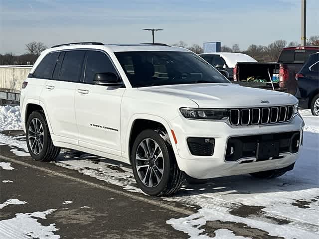 Thumbnail: 2022 Jeep Grand Cherokee - 24