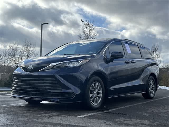 Thumbnail: 2021 Toyota Sienna - 19