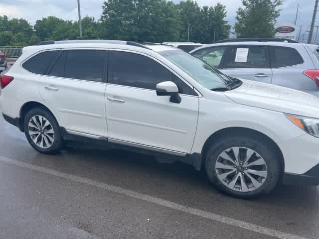 2017 Subaru Outback 2.5i Touring 3