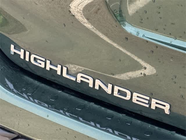 2024 Toyota Highlander XLE 18