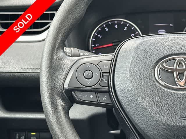 Thumbnail: 2021 Toyota RAV4 - 8
