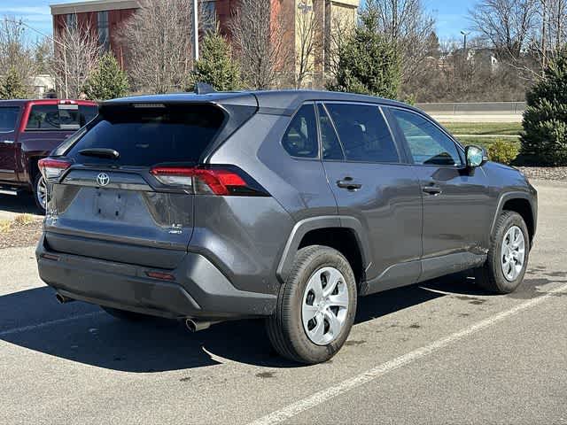 Thumbnail: 2022 Toyota RAV4 - 19