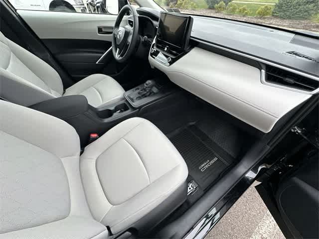 Thumbnail: 2026 Toyota Corolla Cross - 21