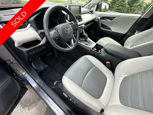 Thumbnail: 2020 Toyota RAV4 - 16