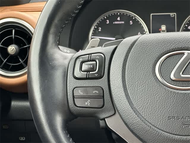 Thumbnail: 2022 Lexus IS - 9