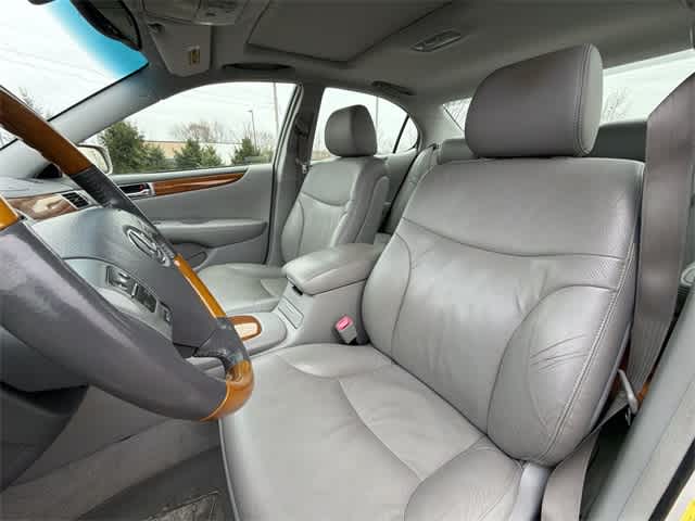 Thumbnail: 2005 Lexus ES - 13